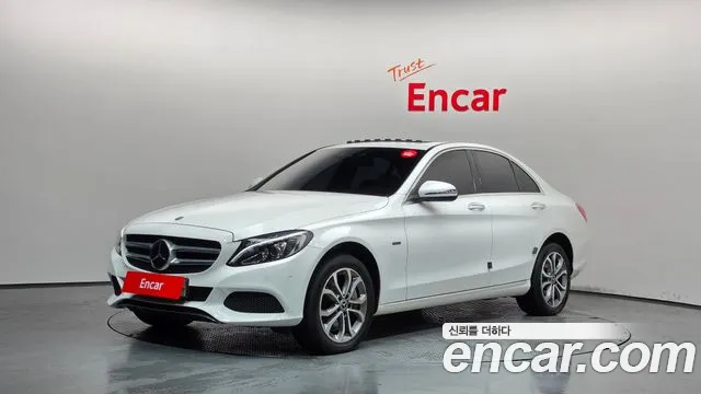 Mercedes-Benz C-Class 2018 — photo 1