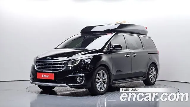 Kia Canival 2017 — photo 1