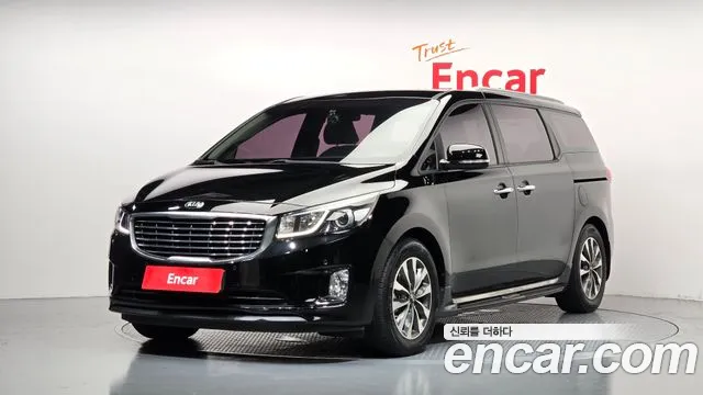 Kia Canival 2015 — photo 1