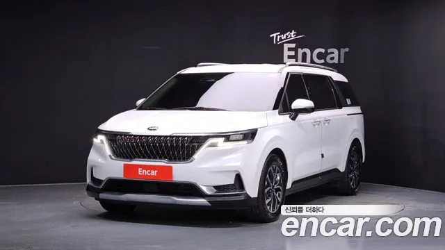 Kia Canival 2021 — photo 1
