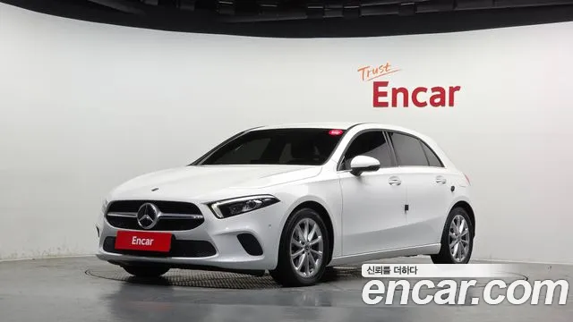 Mercedes-Benz A-Class 2020 — photo 1