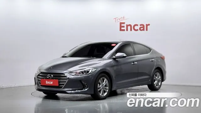 Hyundai AVANTE 2017 — photo 1