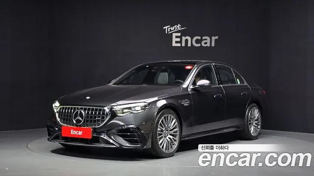 Mercedes-Benz E-Class 2026 — photo 1