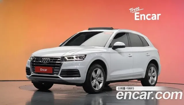 Audi Q5 2020 — photo 1
