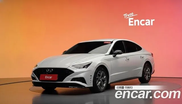 Hyundai Sonata 2022 — photo 1