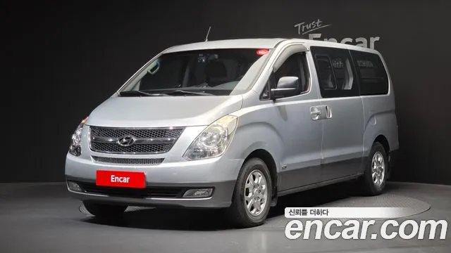 Hyundai Starex 2009 — photo 1