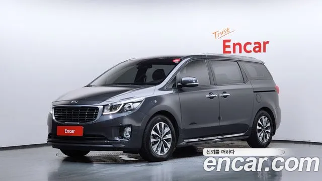 Kia Canival 2015 — photo 1
