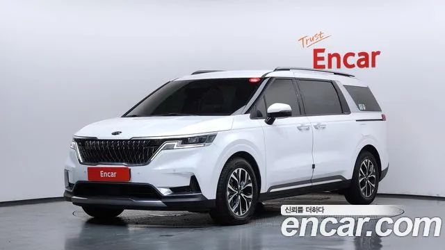 Kia Canival 2021 — photo 1