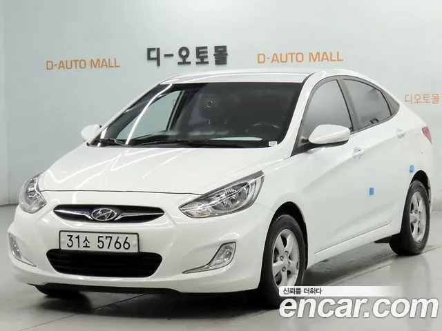 Hyundai Accent 2015 — photo 1