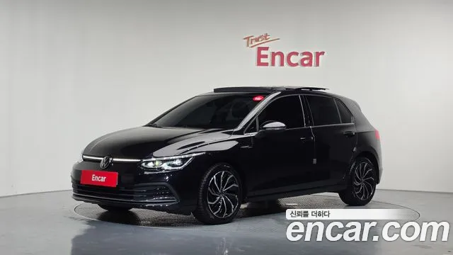 Volkswagen Golf 2023 — photo 1