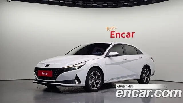 Hyundai AVANTE 2022 — photo 1