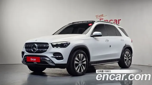 Mercedes-Benz GLE-Class 2025 — photo 1