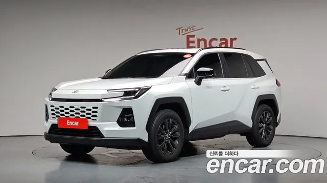Toyota RAV4 2026 — photo 1