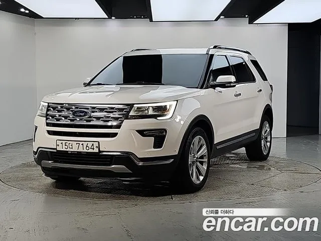 Ford Explorer 2019 — photo 1