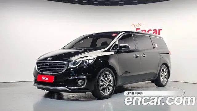 Kia Canival 2017 — photo 1