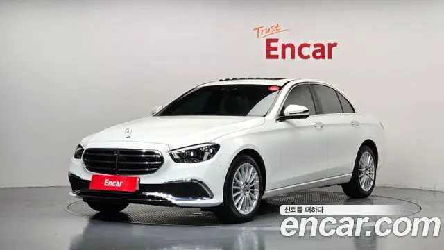 Mercedes-Benz E-Class 2023 — photo 1
