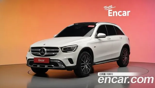 Mercedes-Benz GLC-Class 2021 — photo 1