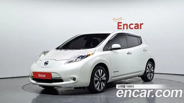 Nissan Leaf 2015 — photo 1