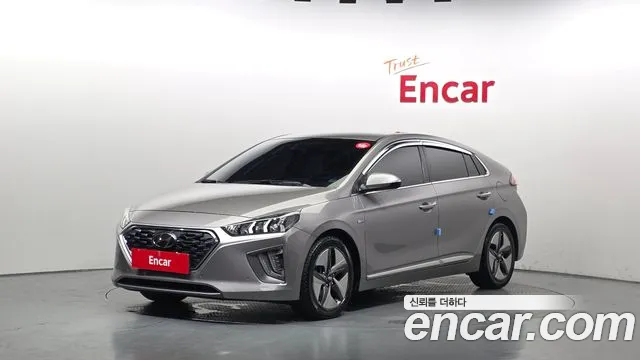 Hyundai Ioniq 2020 — photo 1