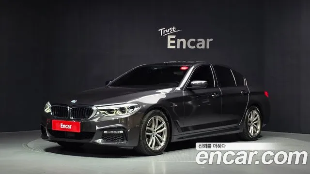 BMW 5-Series 2017 — photo 1