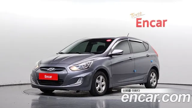 Hyundai Accent 2014 — photo 1