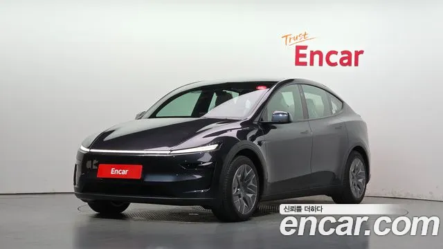 Tesla Model Y 2026 — photo 1