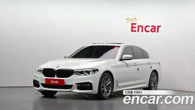 BMW 5-Series 2018 — photo 1