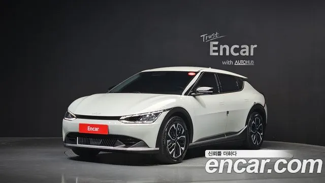 Kia EV6 2023 — photo 1