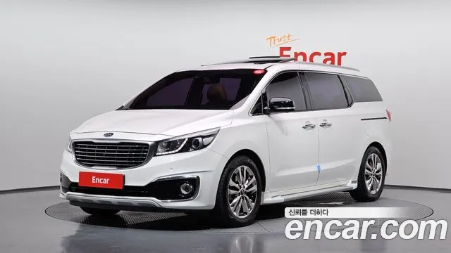 Kia Canival 2015 — photo 1