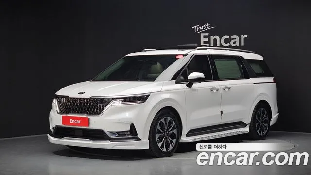Kia Canival 2021 — photo 1