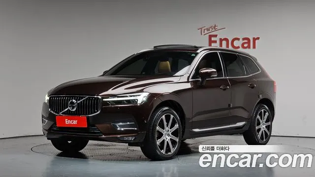 Volvo XC60 2021 — photo 1