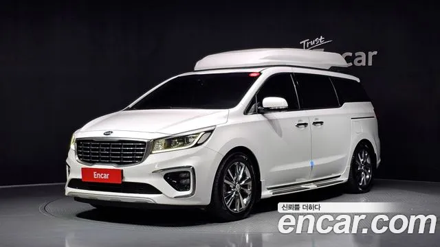 Kia Canival 2019 — photo 1