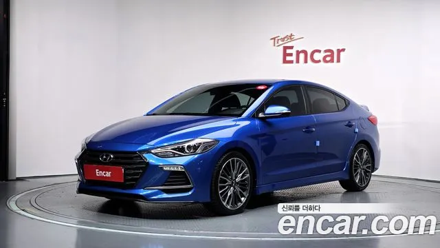 Hyundai AVANTE 2017 — photo 1