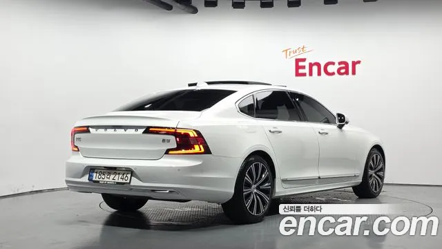 S90