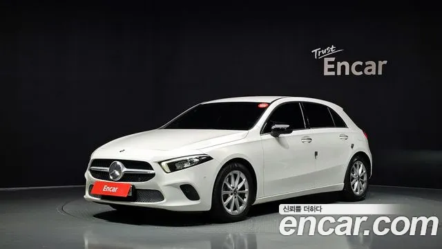 Mercedes-Benz A-Class 2019 — photo 1