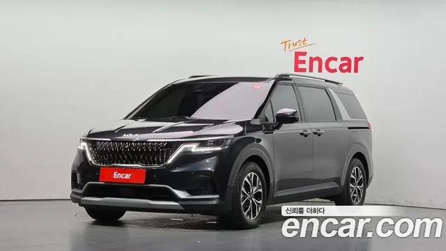 Kia Canival 2023 — photo 1