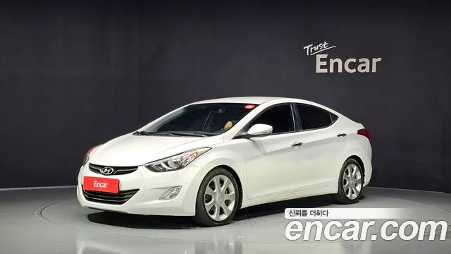 Hyundai AVANTE 2012 — photo 1