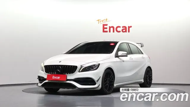 Mercedes-Benz A-Class 2018 — photo 1