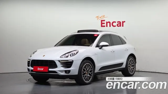 Porsche Macan 2017 — photo 1