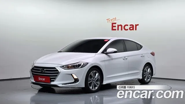 Hyundai AVANTE 2017 — photo 1