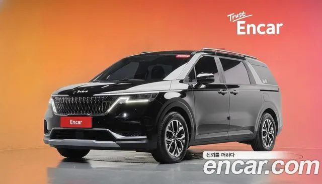 Kia Canival 2022 — photo 1