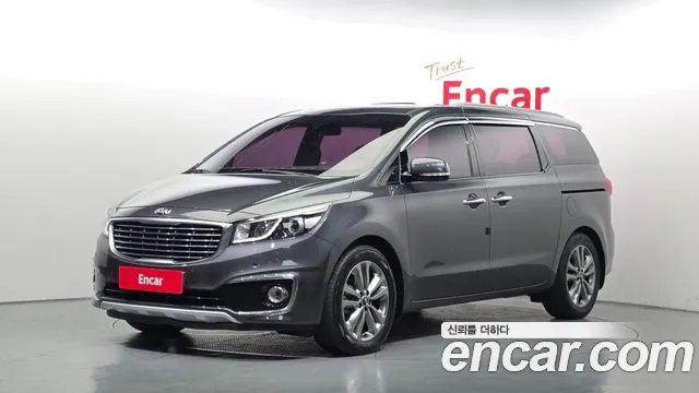 Kia Canival 2015 — photo 1