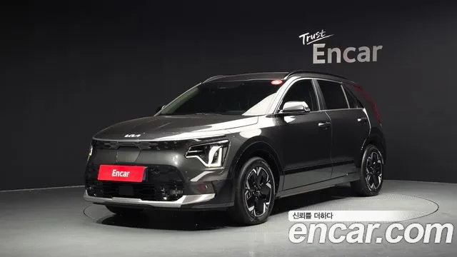 Kia Niro 2024 — photo 1