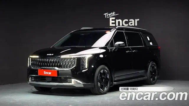 Kia Canival 2025 — photo 1