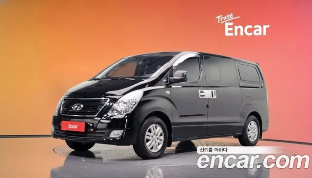 Hyundai Starex 2016 — photo 1