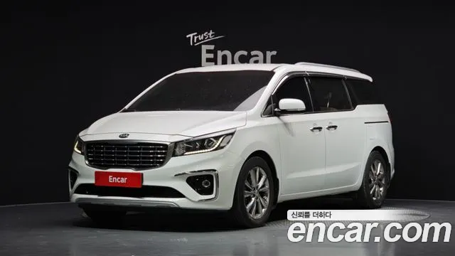 Kia Canival 2019 — photo 1
