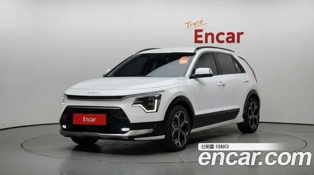 Kia Niro 2022 — photo 1