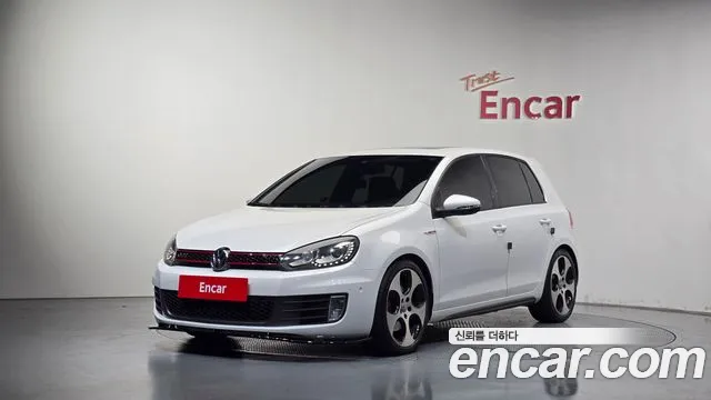 Volkswagen Golf 2011 — photo 1
