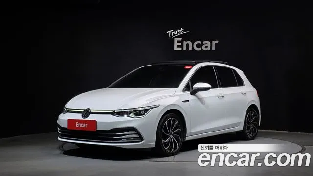 Volkswagen Golf 2022 — photo 1