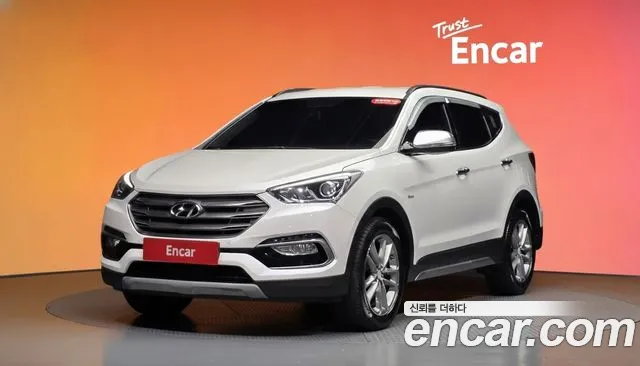Hyundai Santafe 2018 — photo 1